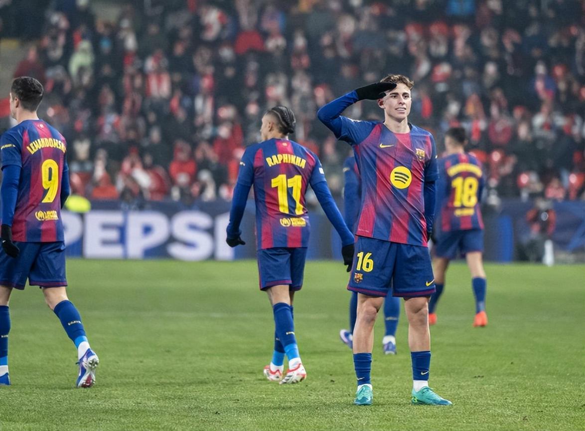 球速体育官网-4:2！莱万另类双响，巴萨2记世界波，拒绝爆冷逆转跻进欧冠前八