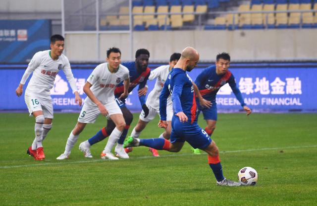 球速体育入口-保级组首尾大战粉碎放水谣言 申花：继续锻炼新人